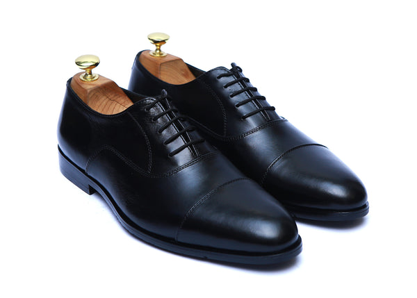 Plain Lace-up Leather Shoes Rubber Sole in Black