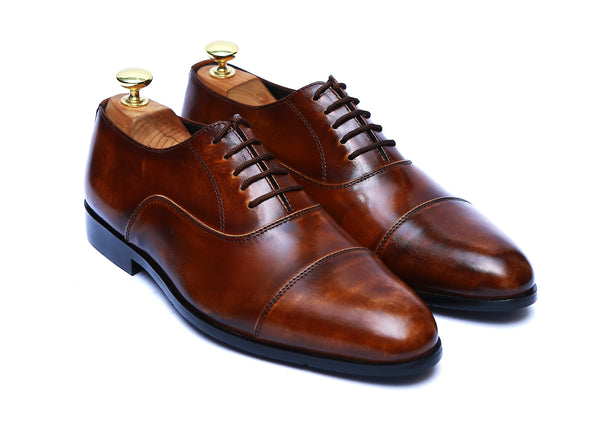 Plain Lace-up Leather Shoes Rubber Sole in Two Tone