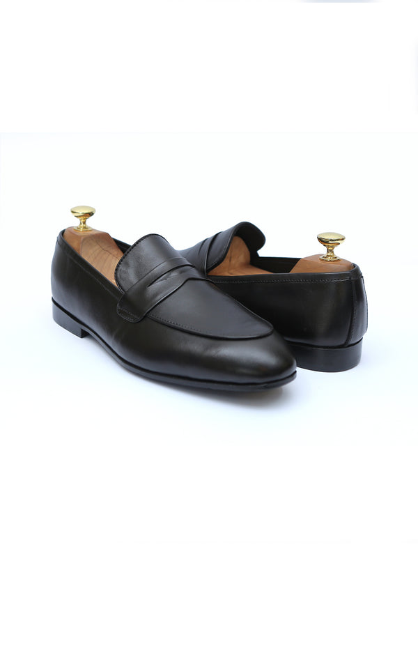 Plain Leather Shoes Simple Patti In Black