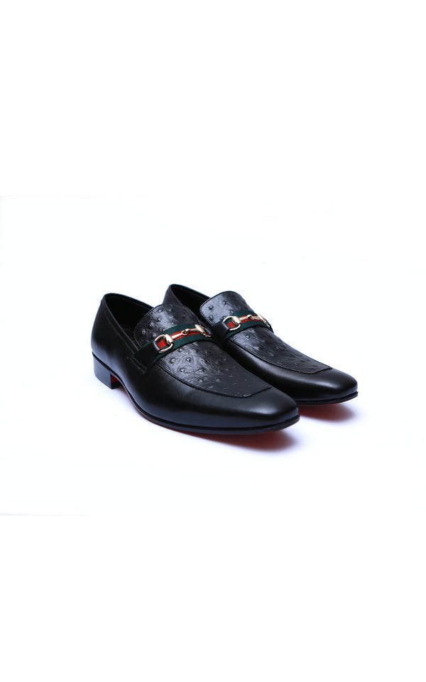 Ostrich Leather Shoes With Buckle in Black