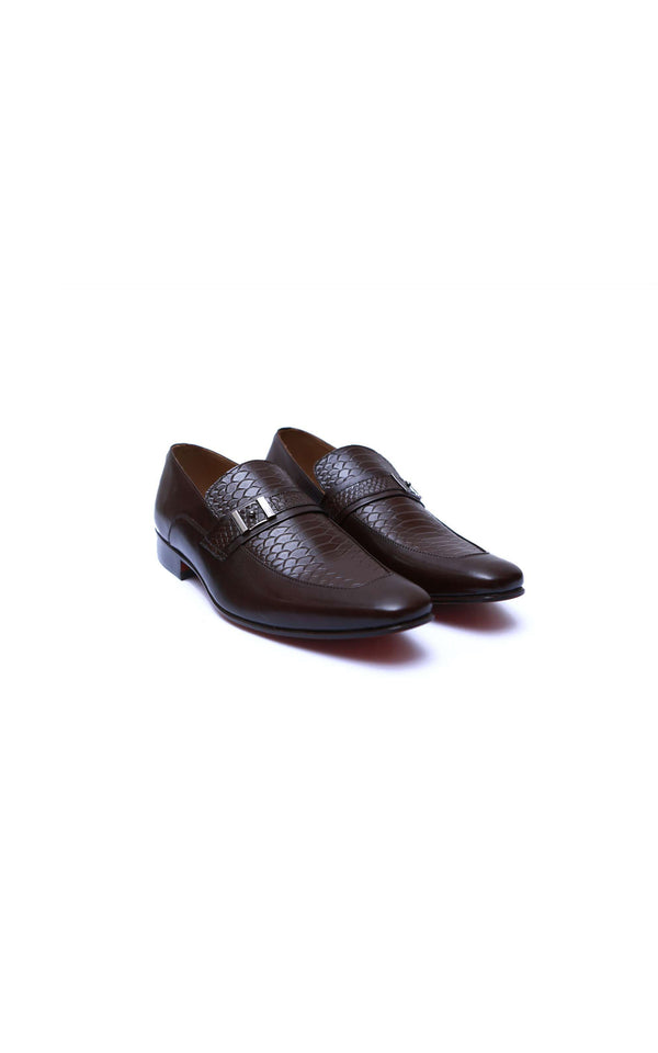 Fish Leather Shoes With Buckle in Brown