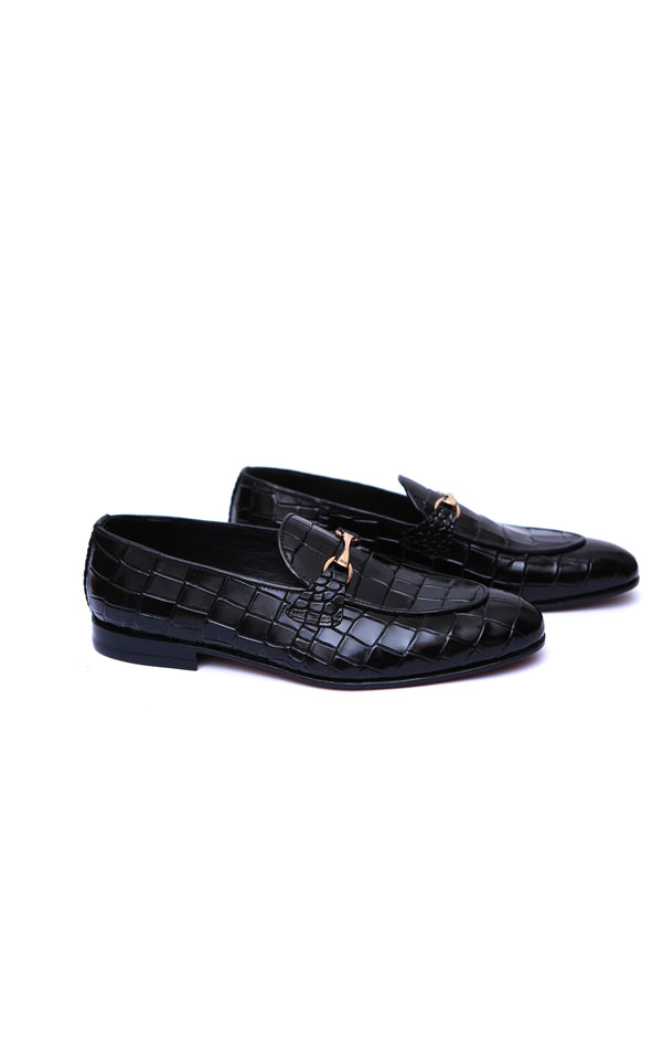 Handmade Croc Leather Shoes With Buckle In Black Color