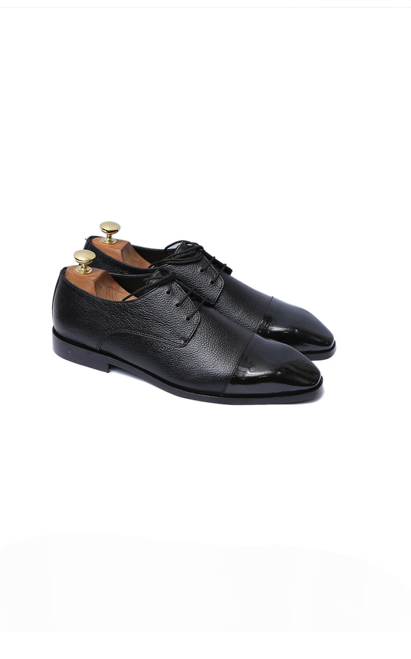 Lace-up Formal Leather Shoes in Black with Patent Toe