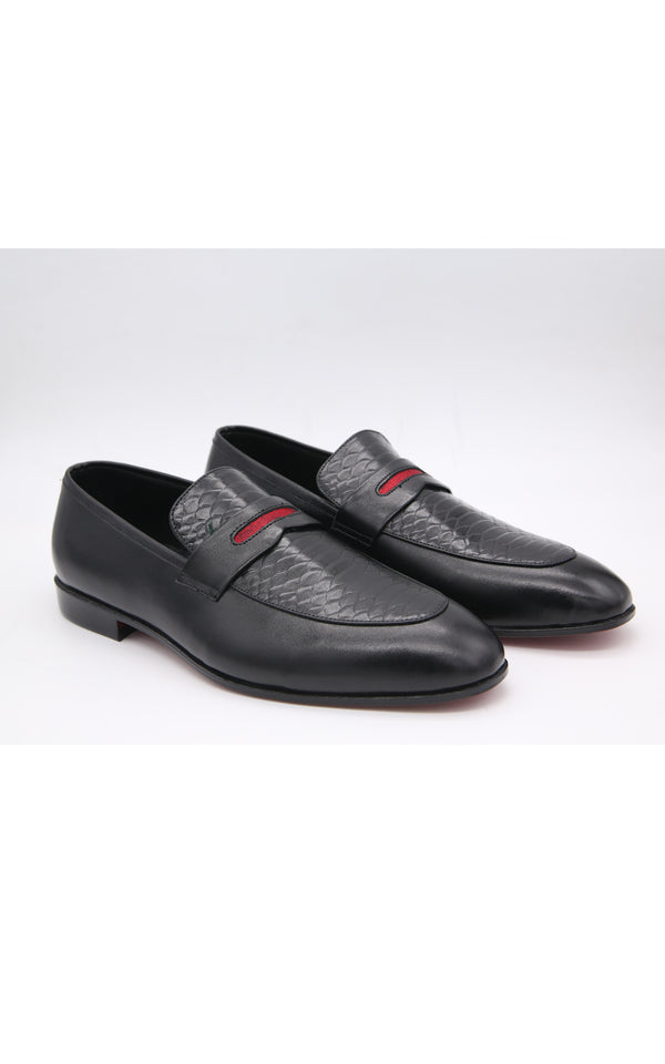 Fish Leather Shoes In Black