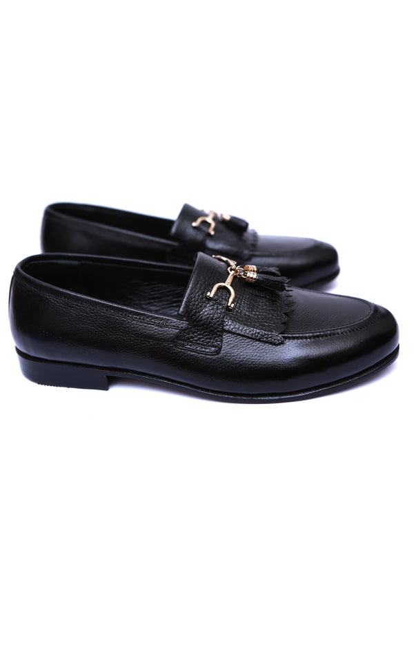 Loafer Shoes in Black With Tassel