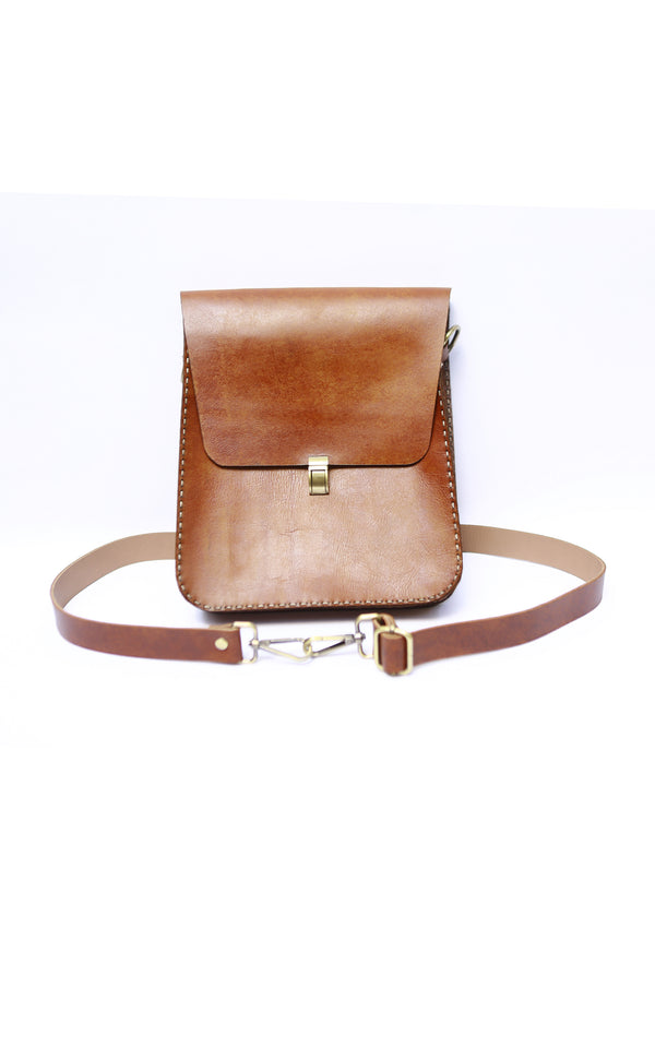 Plain Leather Side Purse In Brown