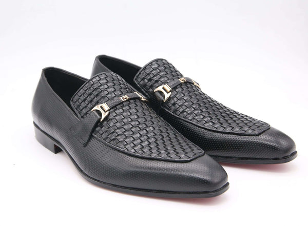 Handmade Leather Shoes in Knitting With Black Color